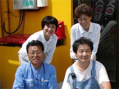 ���v�ۏ��X�̃X�^�b�t�ł�